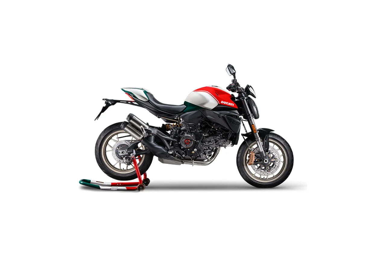 Ducati Monster 100 em pintura comemorativa, naked vista de lado
