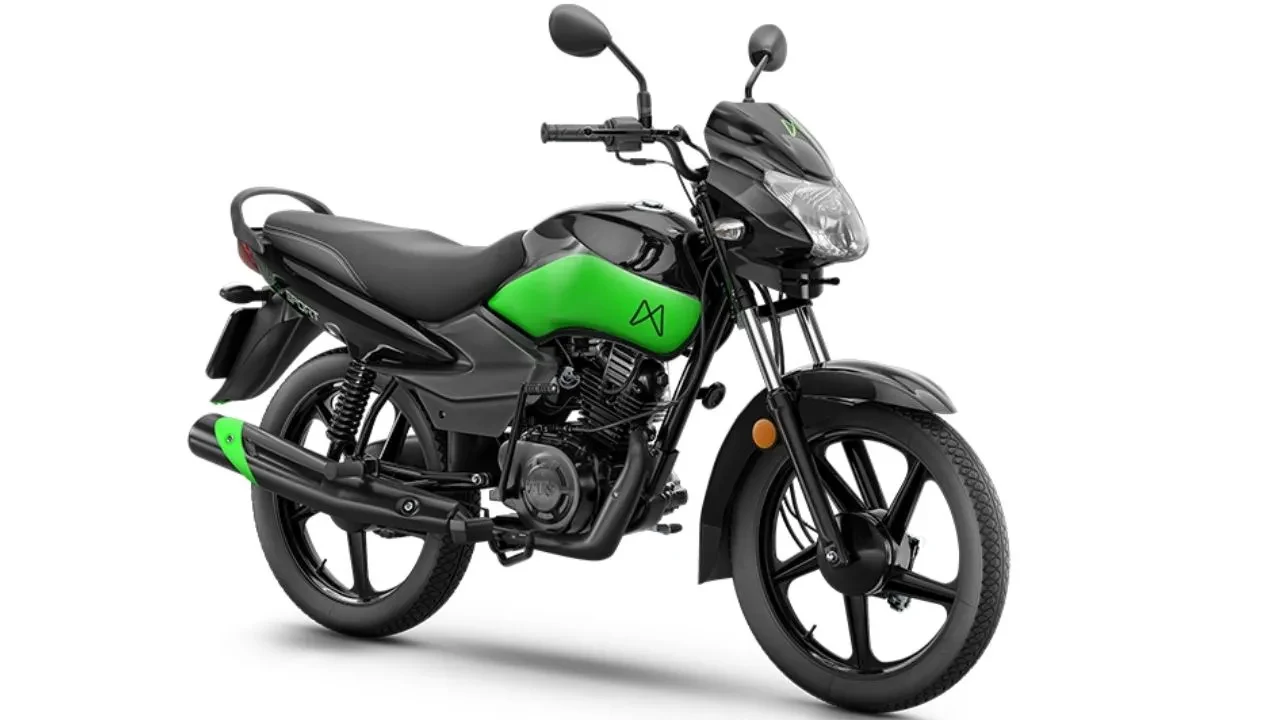 Mottu Sport 110i preta com detalhes verdes, moto urbana vista em três quartos de frente