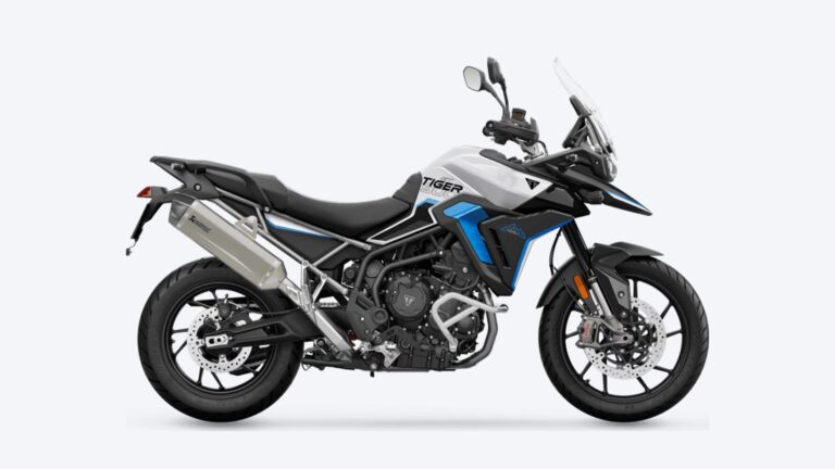 Triumph Tiger 900 em foto oficial de divulgação