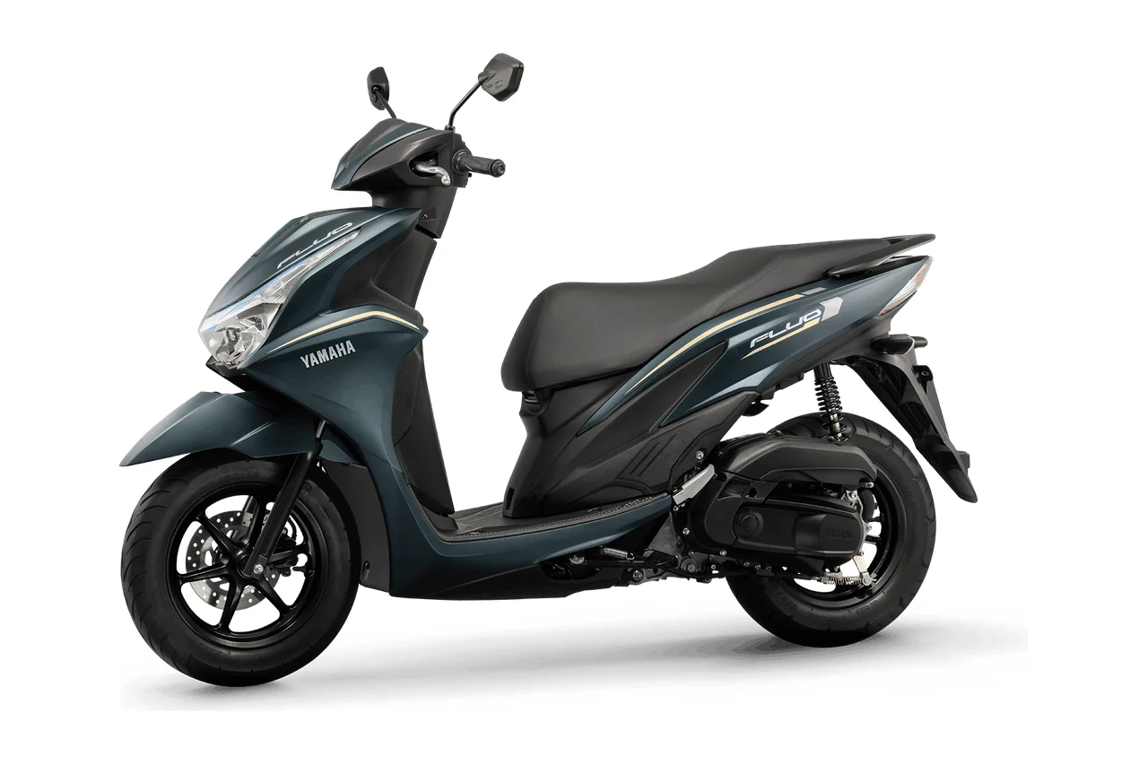 Yamaha Fluo Hybrid verde fosco, scooter vista em três quartos de frente