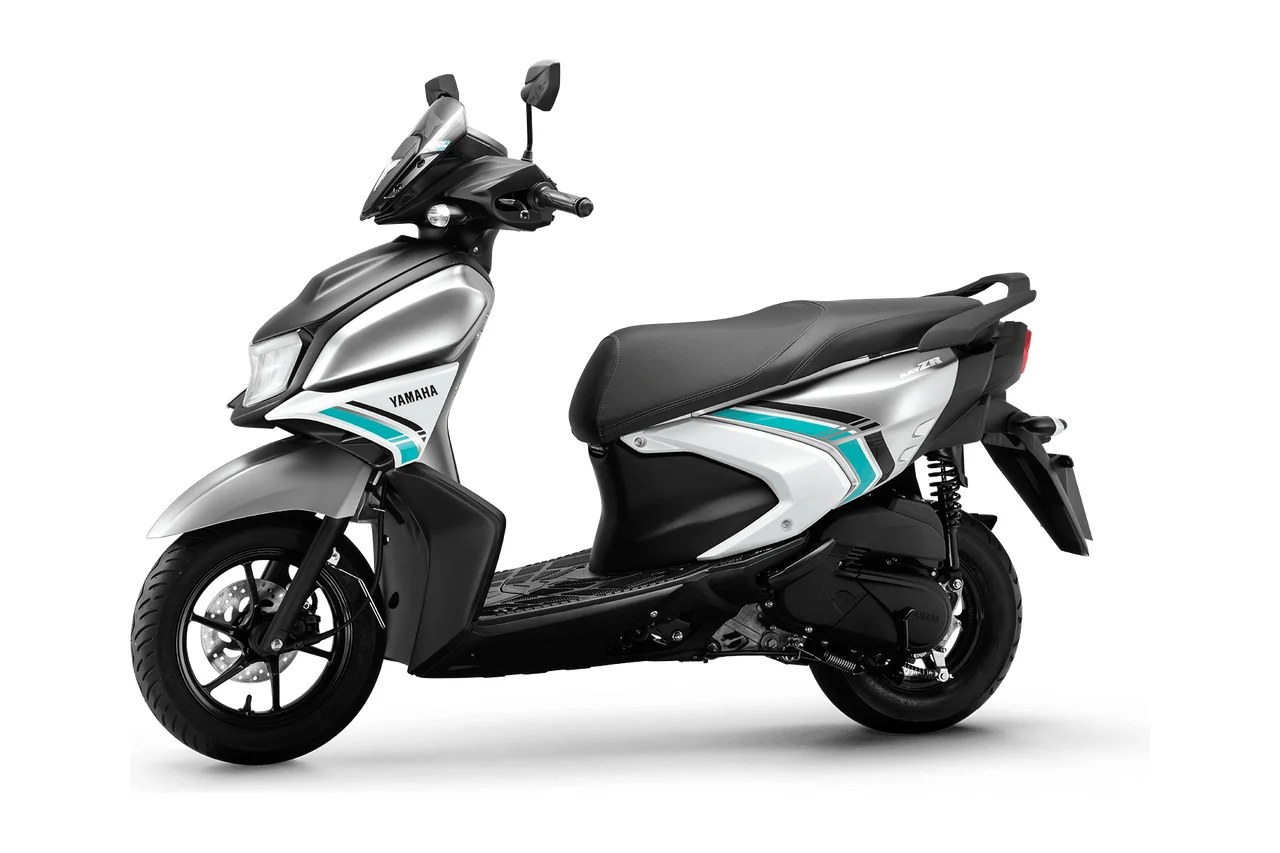 Yamaha ZR Hybrid prata com detalhes azuis, scooter vista em três quartos de frente