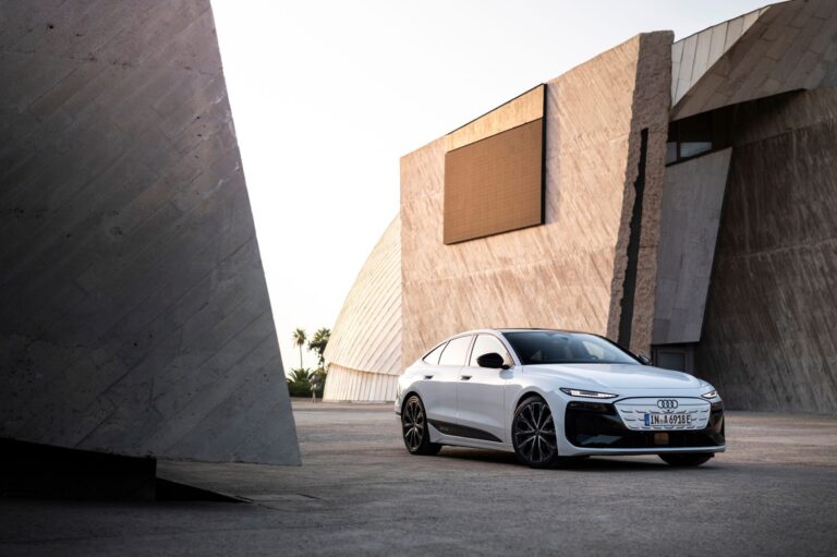Audi A6 em foto oficial de divulgação