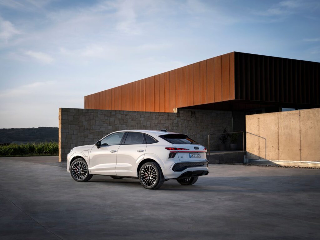 Audi Q3 em foto oficial de divulgação