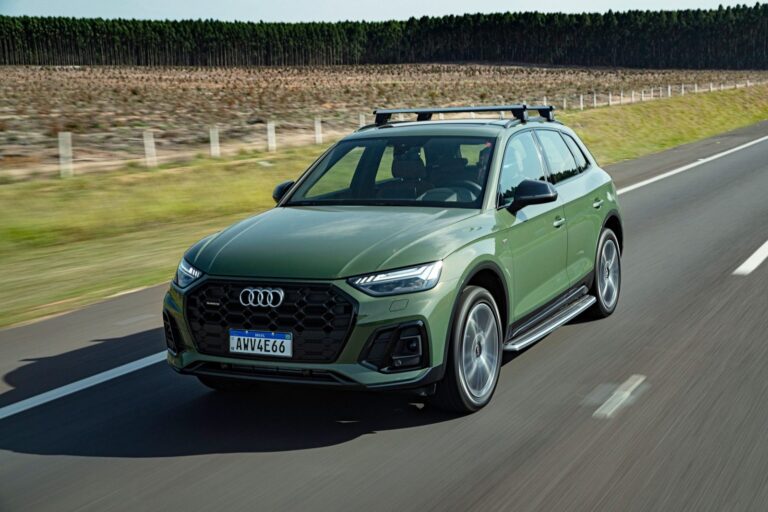 Audi Q5 em foto oficial de divulgação