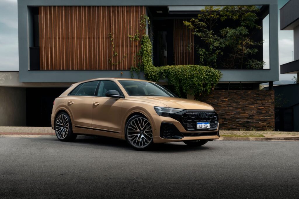 Audi Q8 em foto oficial de divulgação
