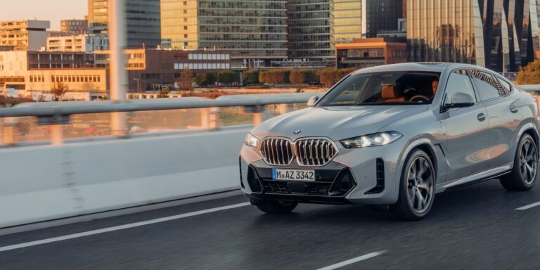 BMW X6 em foto oficial de divulgação