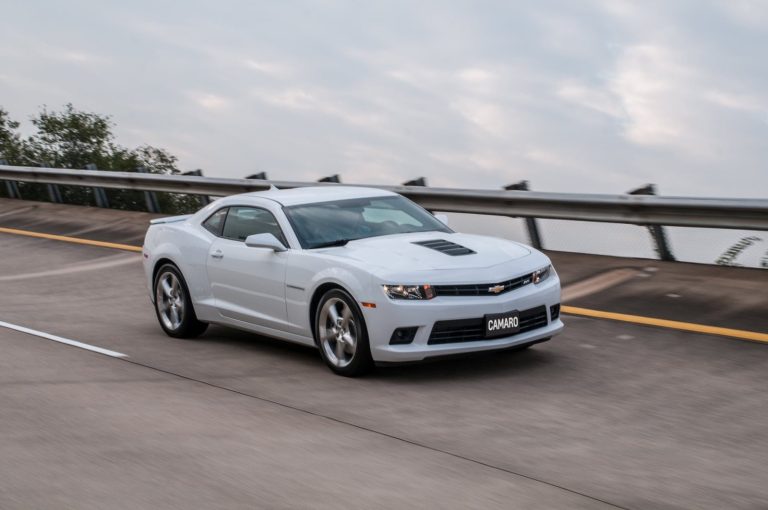 Chevrolet Camaro em foto de divulgação
