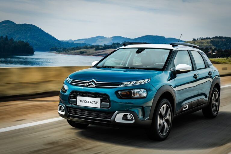 Citroën C4 Cactus em foto oficial de divulgação