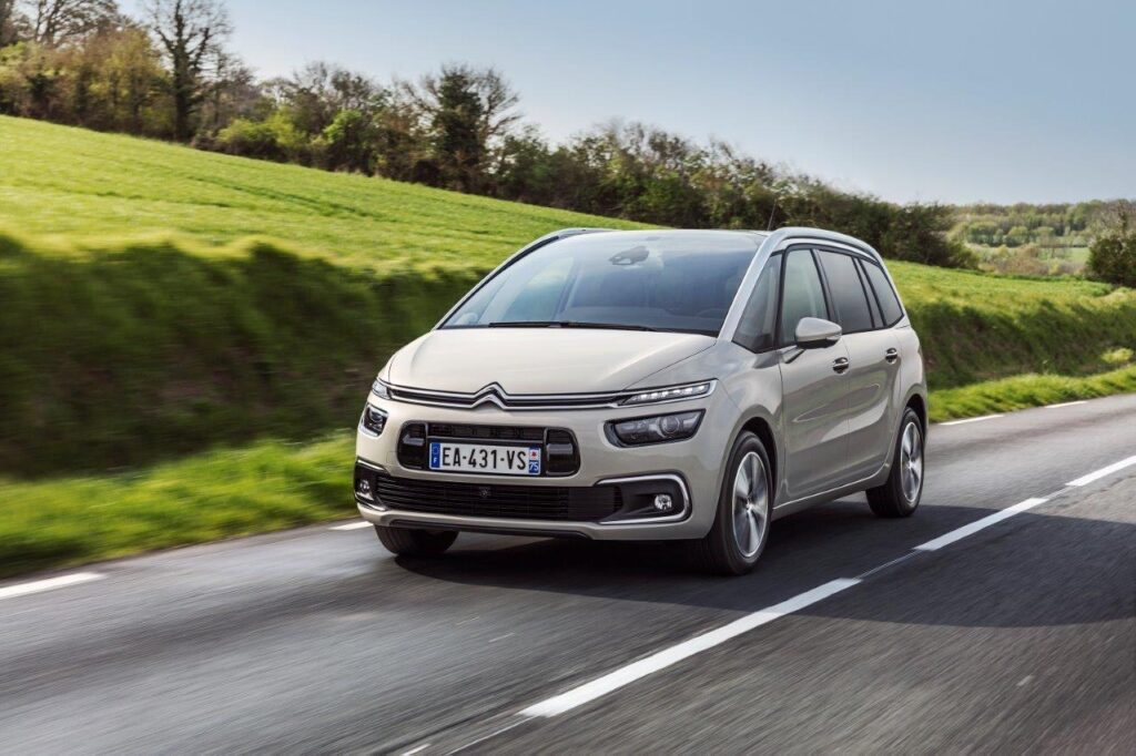 Citroën Grand C4 Picasso em foto oficial de divulgação