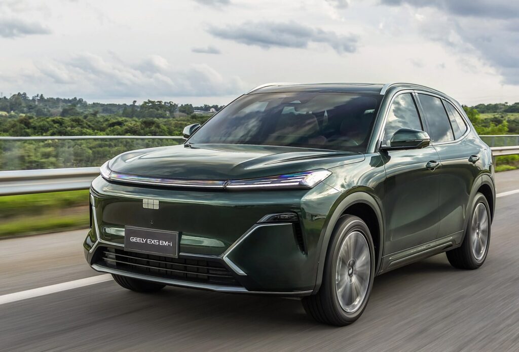 Geely EX5 em foto oficial de divulgação