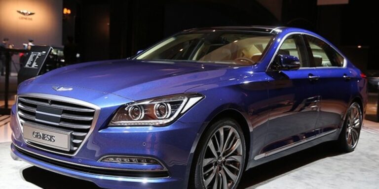 Hyundai Genesis – vista 3/4 dianteira