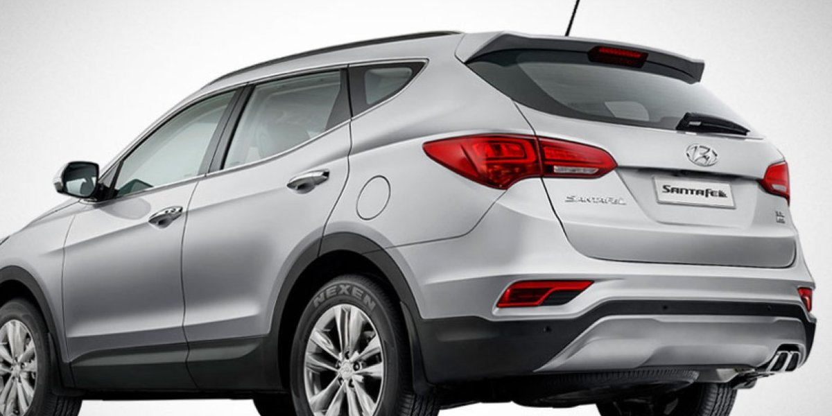 Hyundai Santa Fe – vista 3/4 dianteira