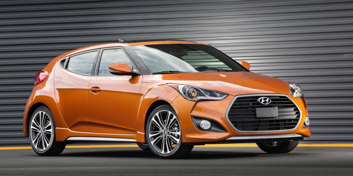 Hyundai Veloster – vista 3/4 dianteira